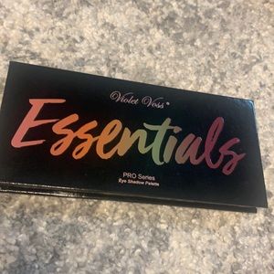 Violet Voss Essentials eyeshadow palette.